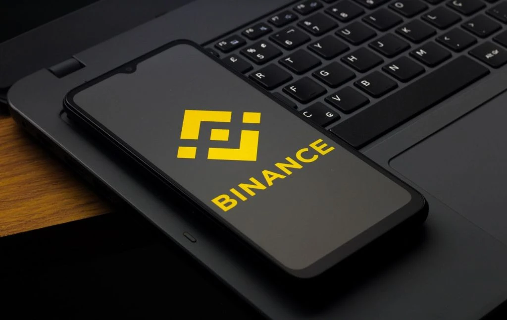 Binance відмовляється від гривні: українцям дали час до 28 вересня, щоб забрати гроші